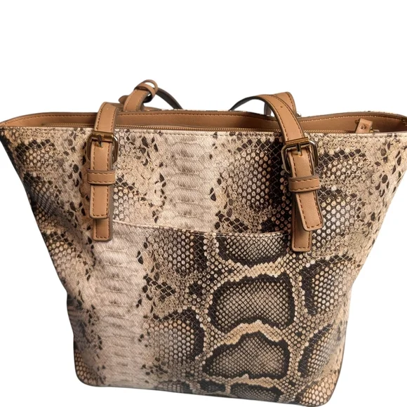 Anne Klein Snakeskin Pattern Tote Bag Matching Attached Keytag ID Tag Tan Straps - Picture 5 of 14